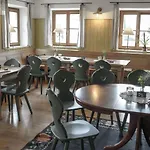 Hotel Kastanienhof Pfettrach *